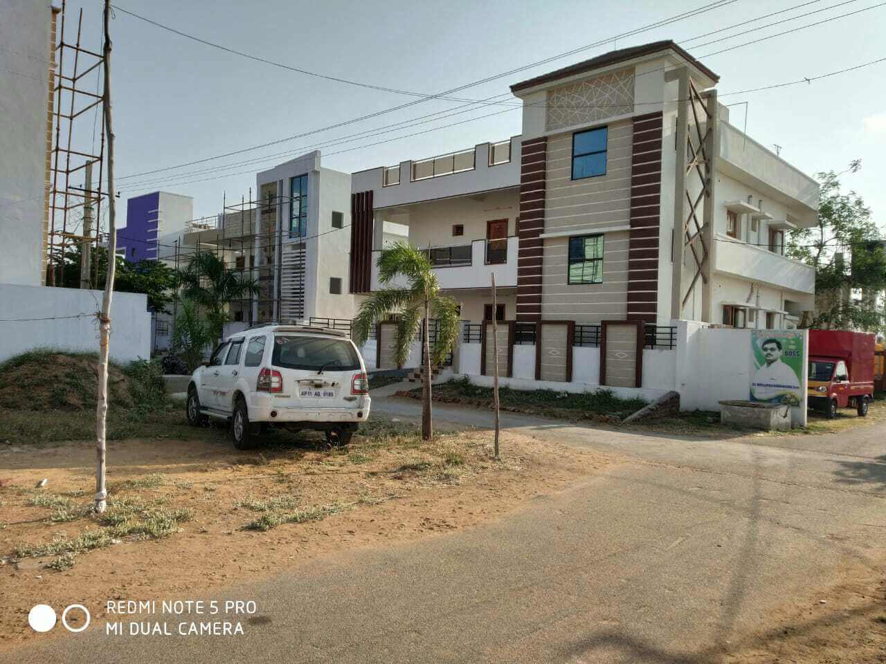 Residential plot for sale in srusti township kadhaluru road sullurupeta 