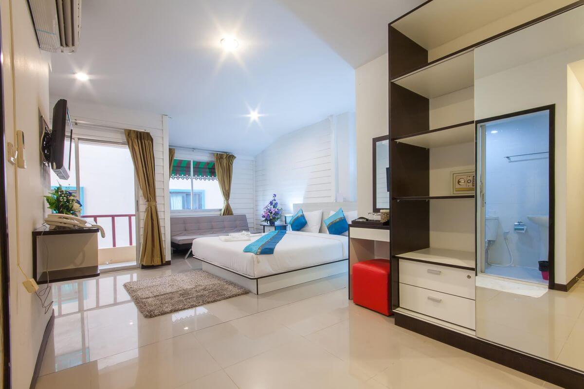 2 BHK Apartment / Flat for Sale 2302 Sq. Feet at Bangalore
, Dollars Colony
