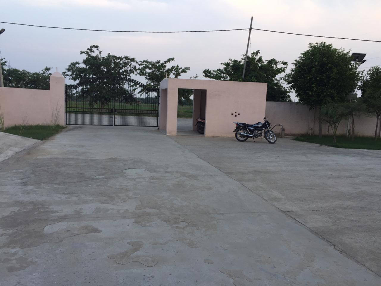 Warehouse / Godown for Rent 150000 Sq. Feet at Bareilly
