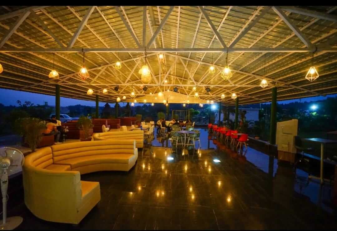 Hotel / Resort for Rent 1000 Sq. Feet at Nagpur
, BazarGaon