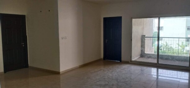 2BHK with extra study room recently renovated overlooking swimming pool