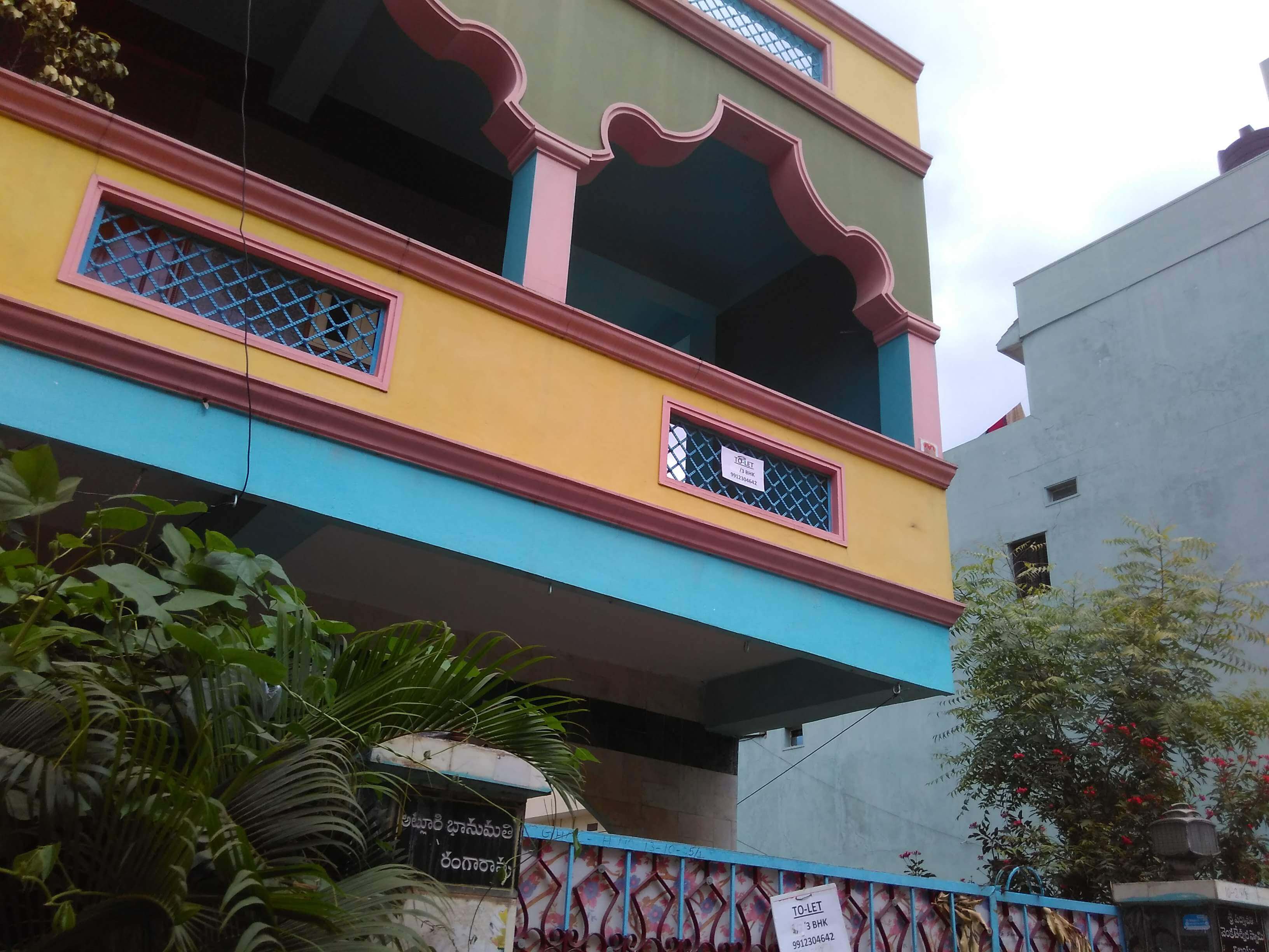 3BHK semi furnished house for Rent in P&T colony ,DilsukhNagar near Saibaba Temple,Metro Station ,More Super Market