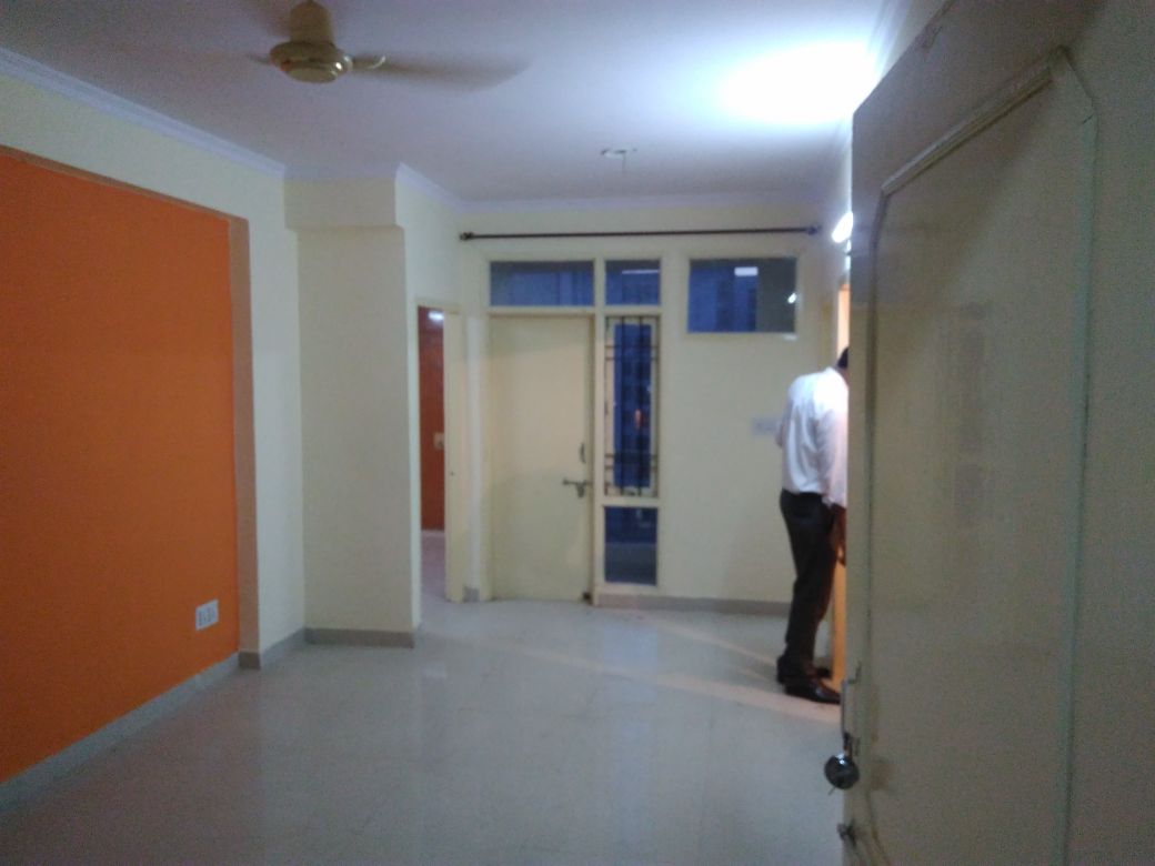 Loan able housing board Property for sale 2 BHK flat Pratap apartment, Jaipur