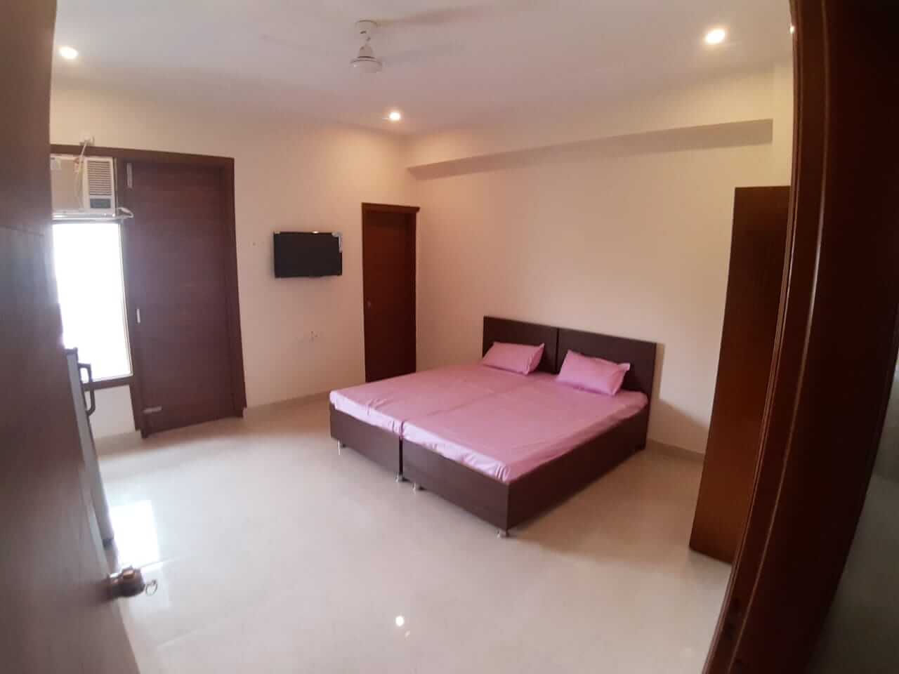 1 BHK Apartment / Flat for Rent 320 Sq. Feet at Gurgaon
