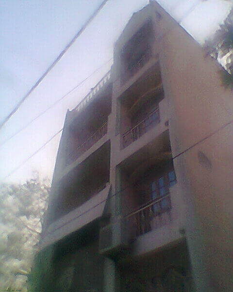 3bhk appartment is available for rent/lease  on main road yamuna vihar delhi110053.