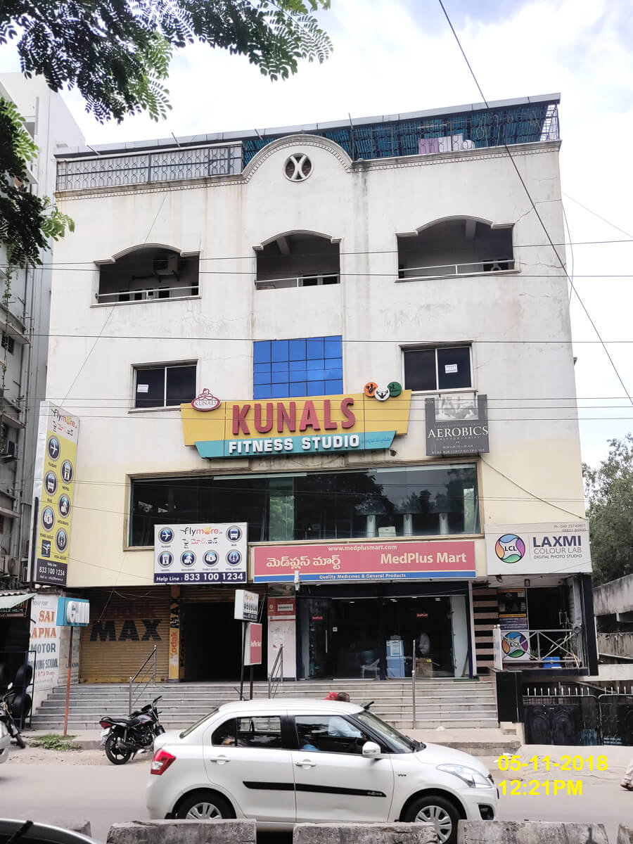 Commercial Space Available in Heart Of Srinagar Colony Main Road