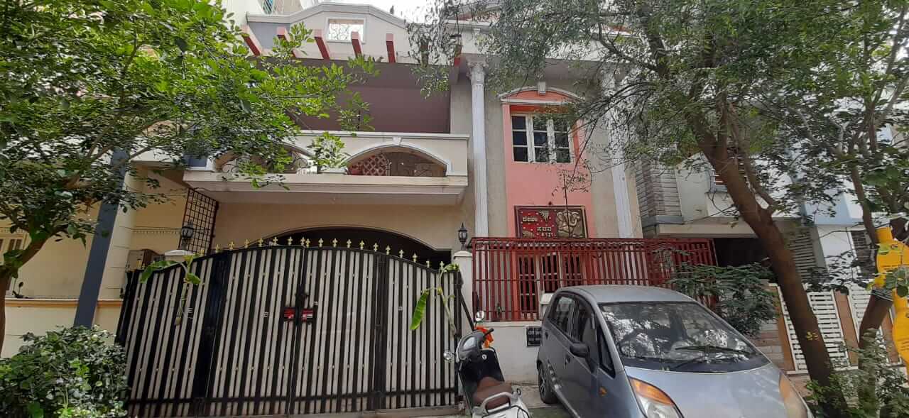 4 BHK Apartment / Flat for Rent 1200 Sq. Feet at Bangalore, AECS Layout