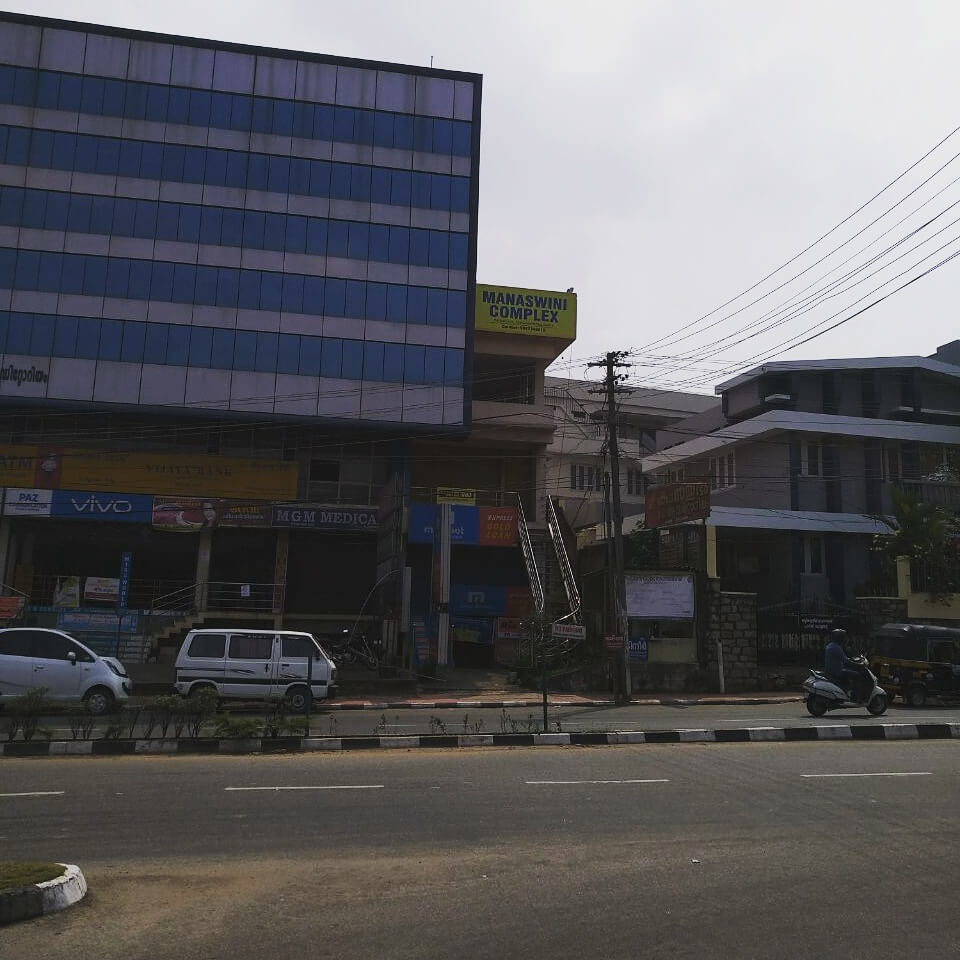 Commercial spaces for rent at prime location in Perurkada Junction (Manaswini Complex)