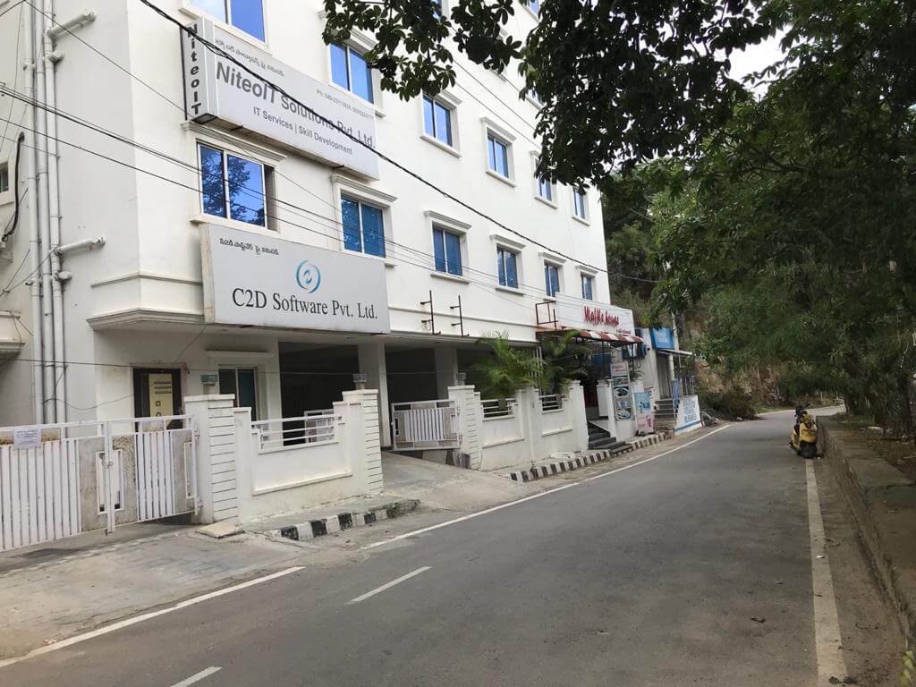Plug and Play Office for Rent 7000 Sq. Feet at Hyderabad, Madhapur
